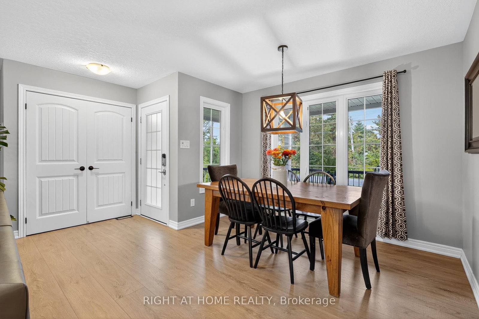 3005 Mason Drive • Innisfil, ON photo 5