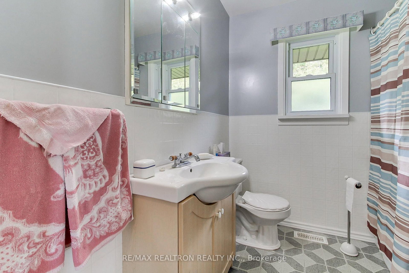 24342 Highway 48 • Georgina, ON photo 16