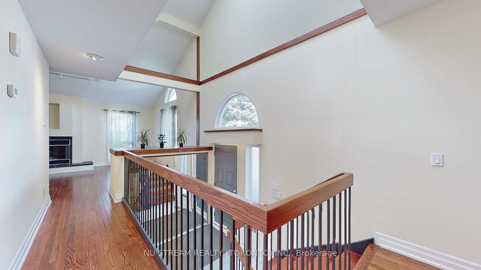 15 Bond Crescent • Richmond Hill, ON photo 15