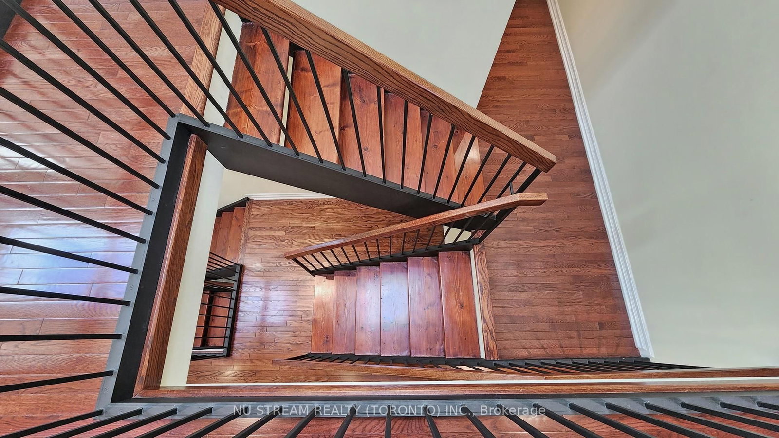 15 Bond Crescent • Richmond Hill, ON photo 17