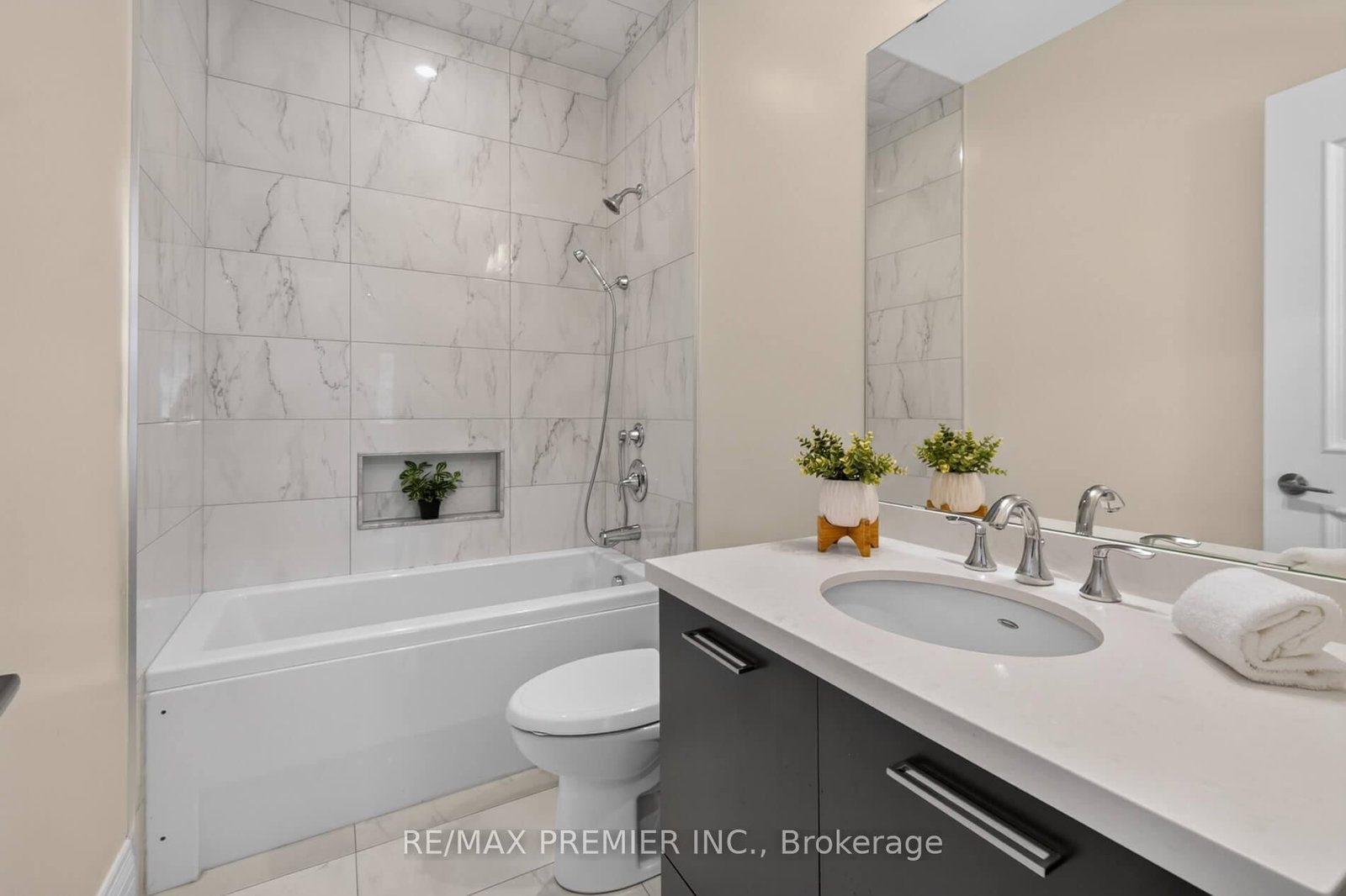 31 Sarracini Crescent • Vaughan, ON photo 34