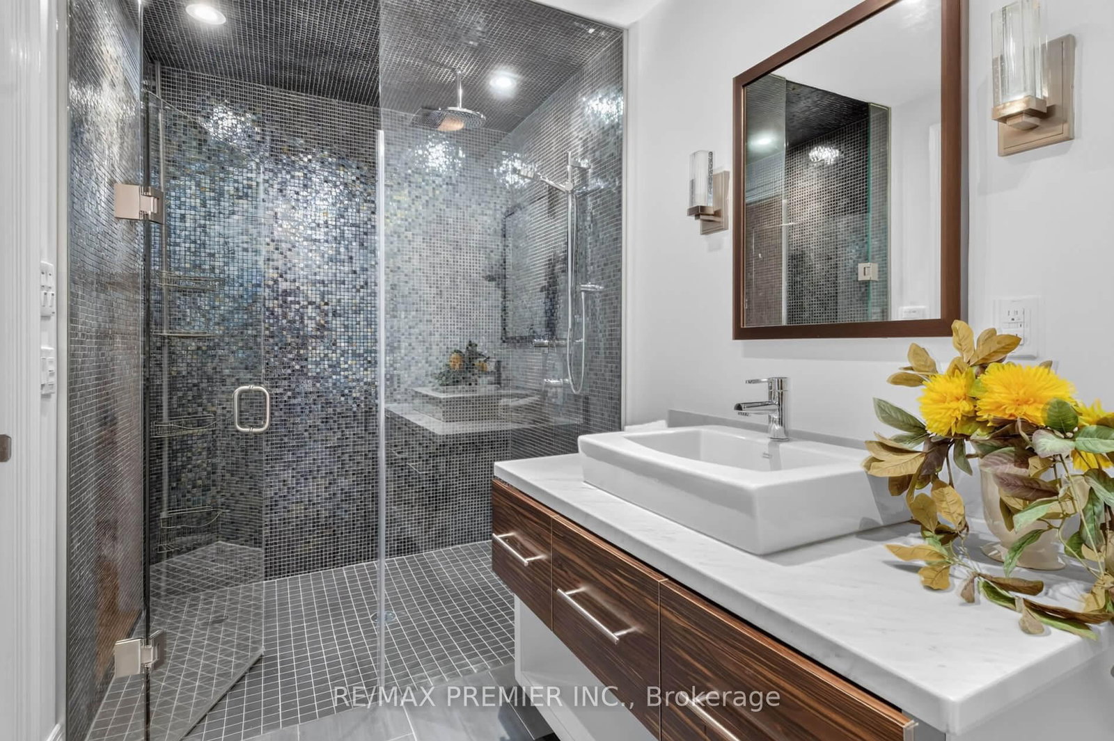 31 Sarracini Crescent • Vaughan, ON photo 39