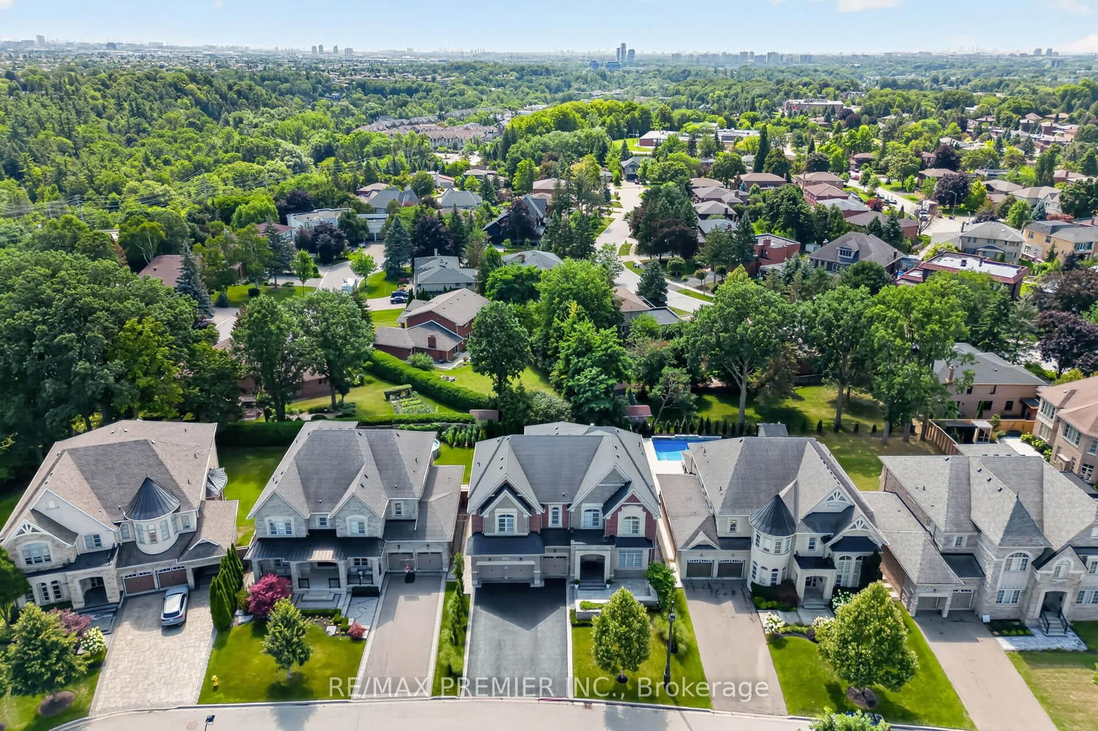 31 Sarracini Crescent • Vaughan, ON photo 50