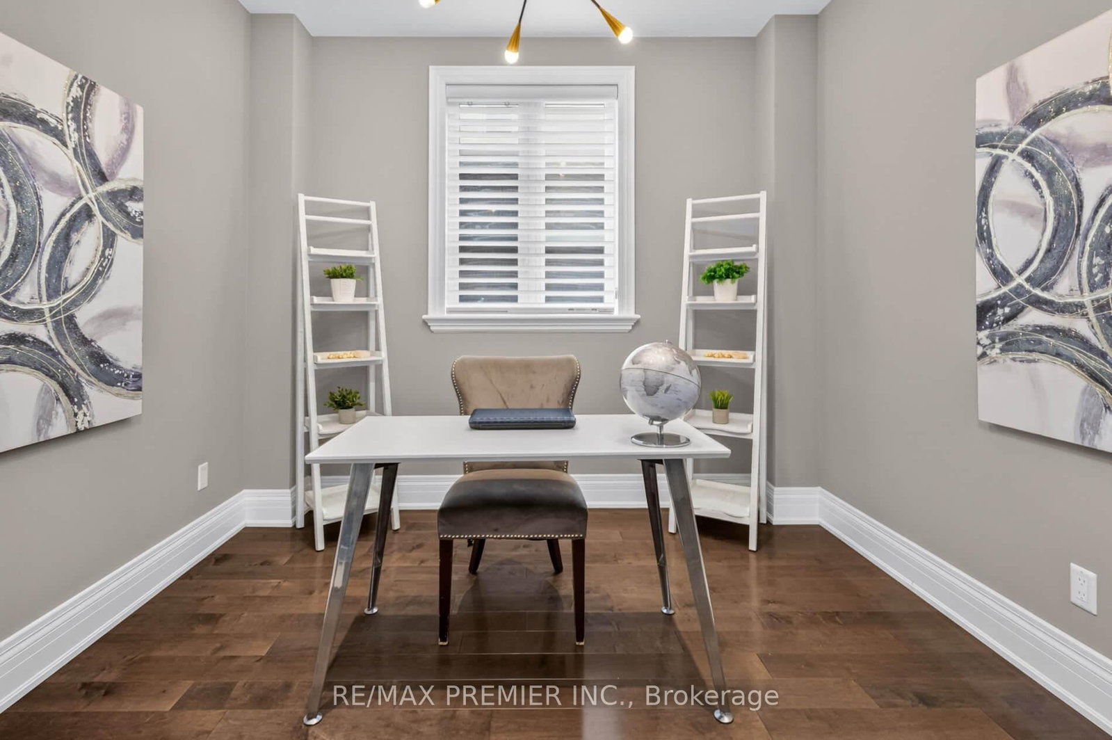 31 Sarracini Crescent • Vaughan, ON photo 9