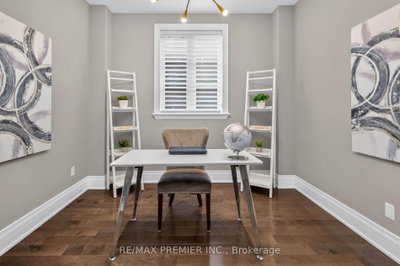 31 Sarracini Crescent • Vaughan, ON photo 9