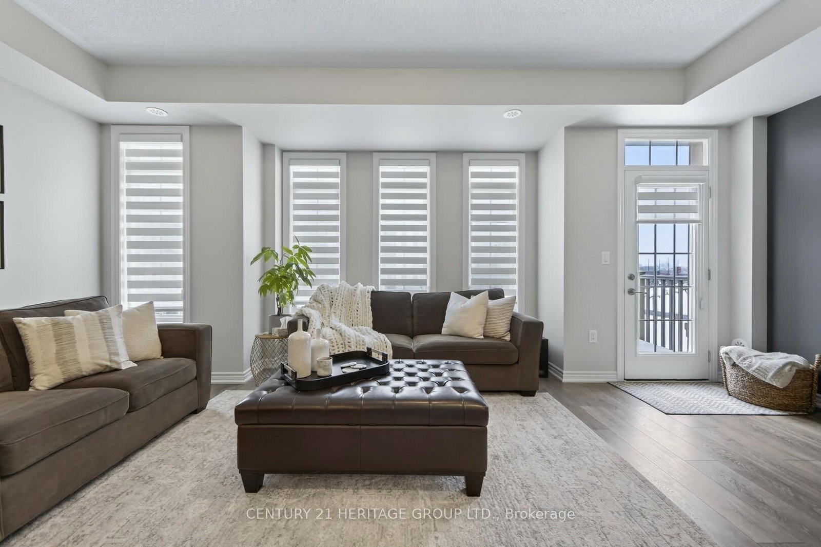 6 Mel Irving Drive • Bradford West Gwillimbury, ON photo 8