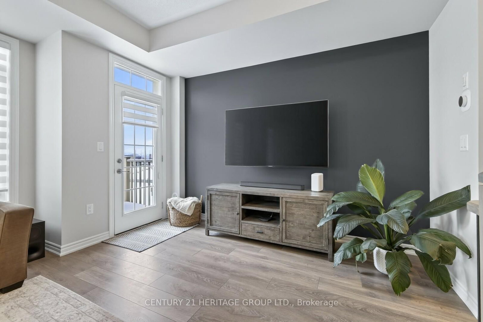 6 Mel Irving Drive • Bradford West Gwillimbury, ON photo 9