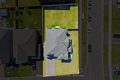 1614 Sharpe Street E • Innisfil, ON photo 5