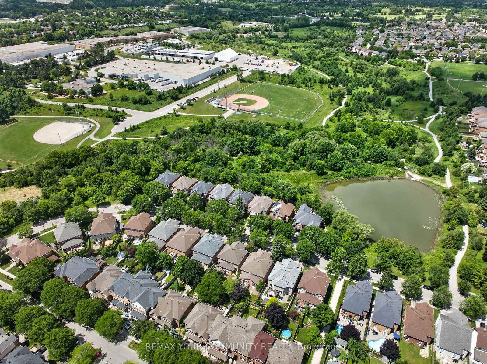 126 Woodroof Crescent • Aurora, ON photo 48