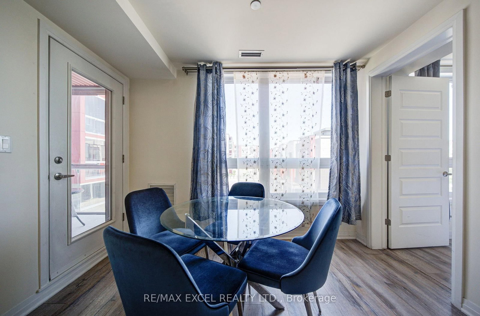 2 Adam Sellers Street • #302 • Markham, ON photo 21