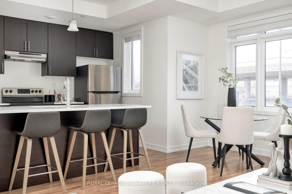 51 - 370 Red Maple Road 2