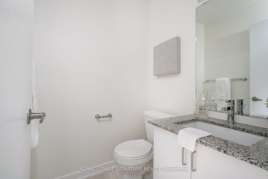 51 - 370 Red Maple Road 4