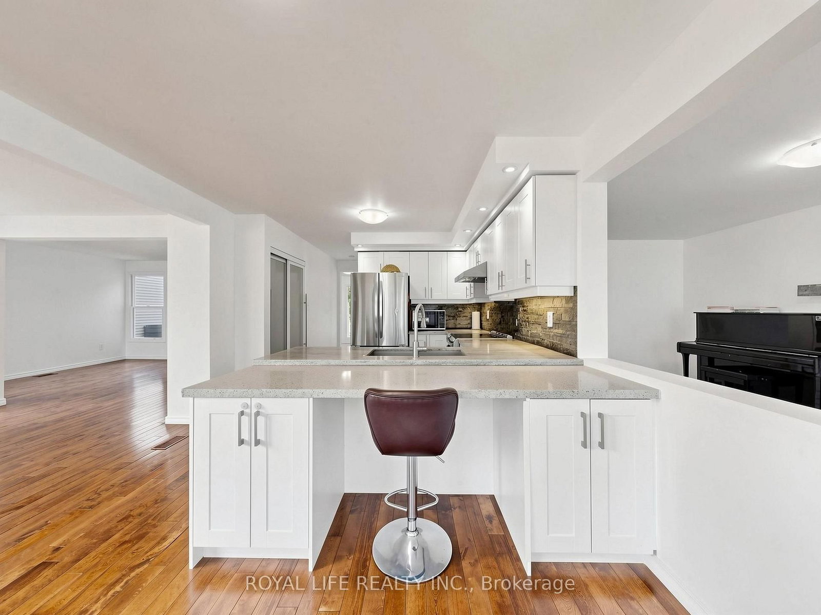 985 Linden Street • Innisfil, ON photo 13