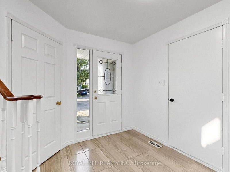 985 Linden Street