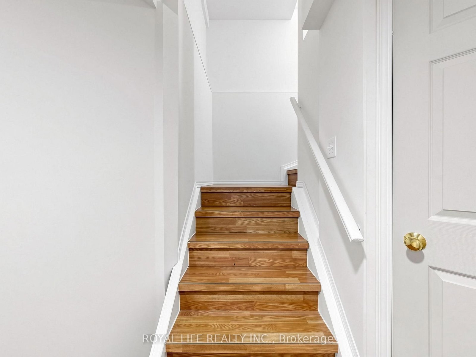 985 Linden Street • Innisfil, ON photo 33