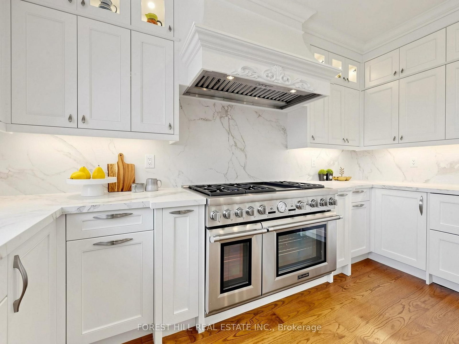 49 Grange Drive • Richmond Hill, ON photo 8
