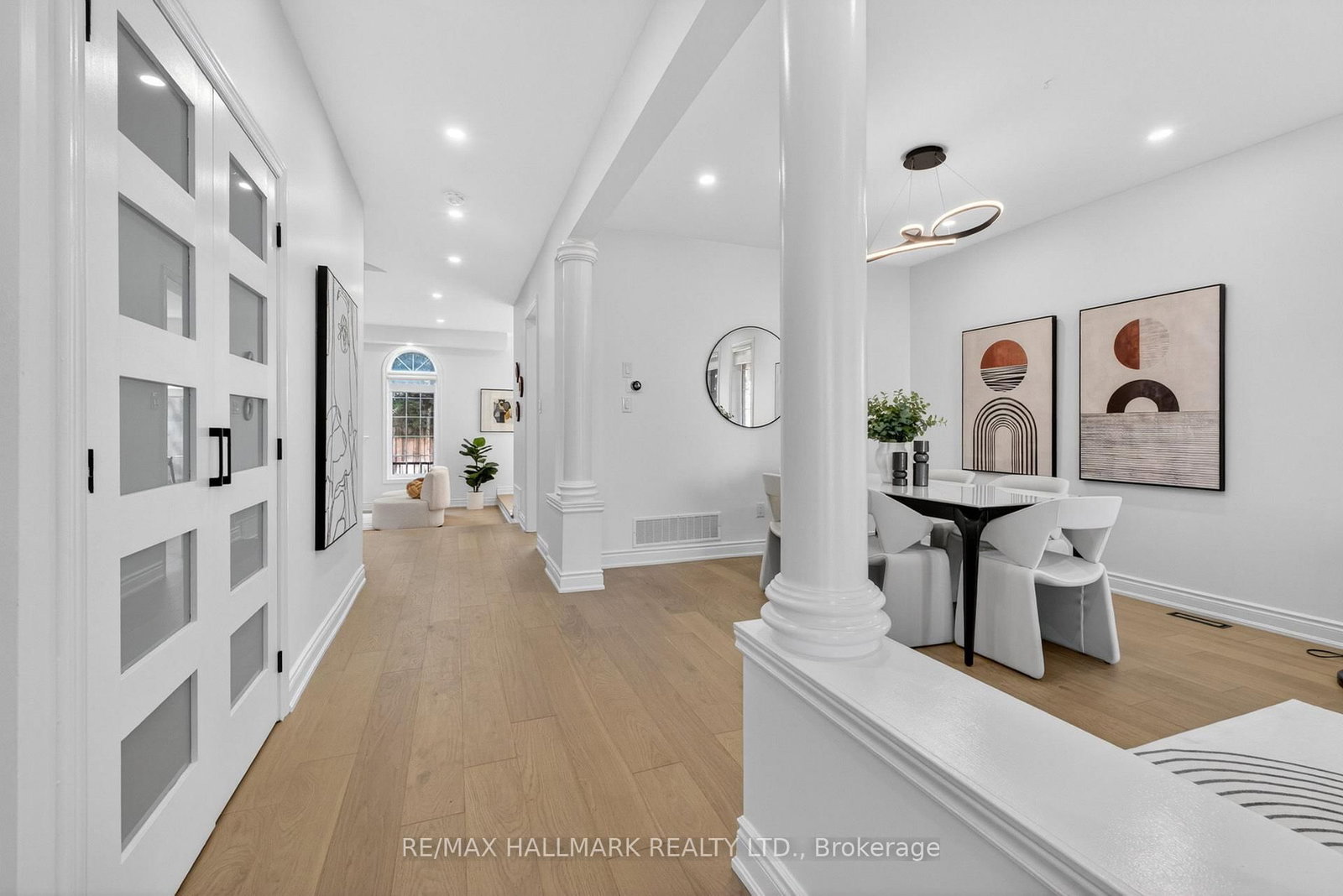 57 Saint Nicholas Crescent • Vaughan, ON photo 5