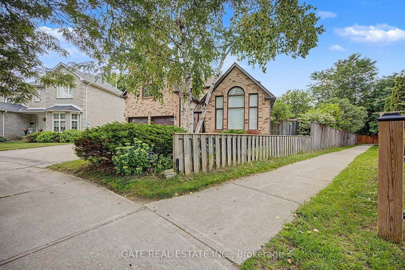 64 Morrison Crescent