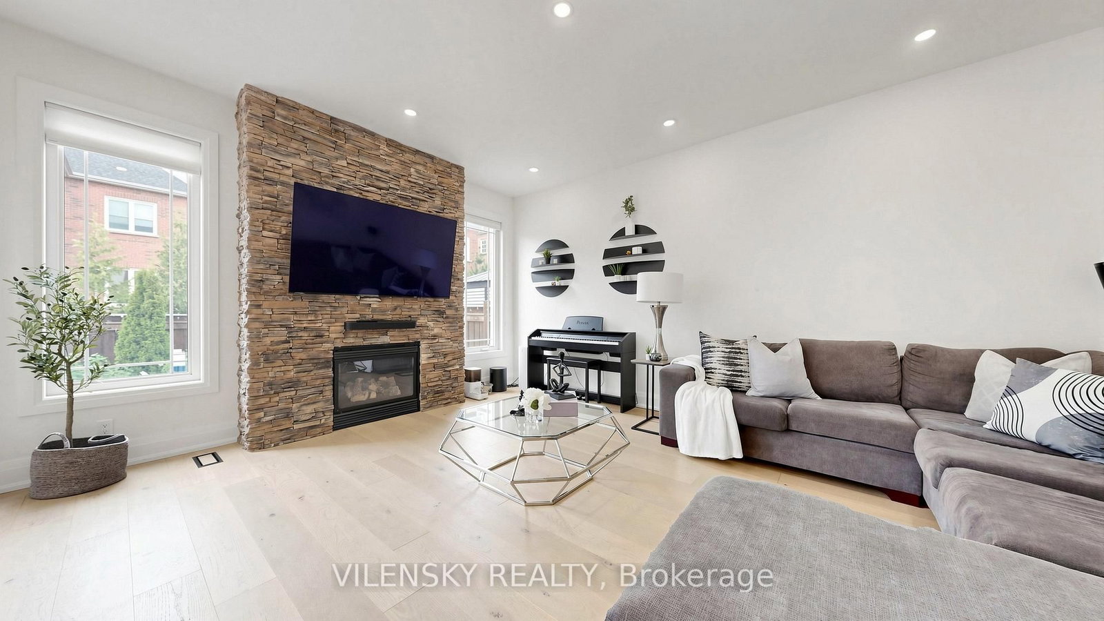 146 Valley Vista Drive • Vaughan, ON photo 13