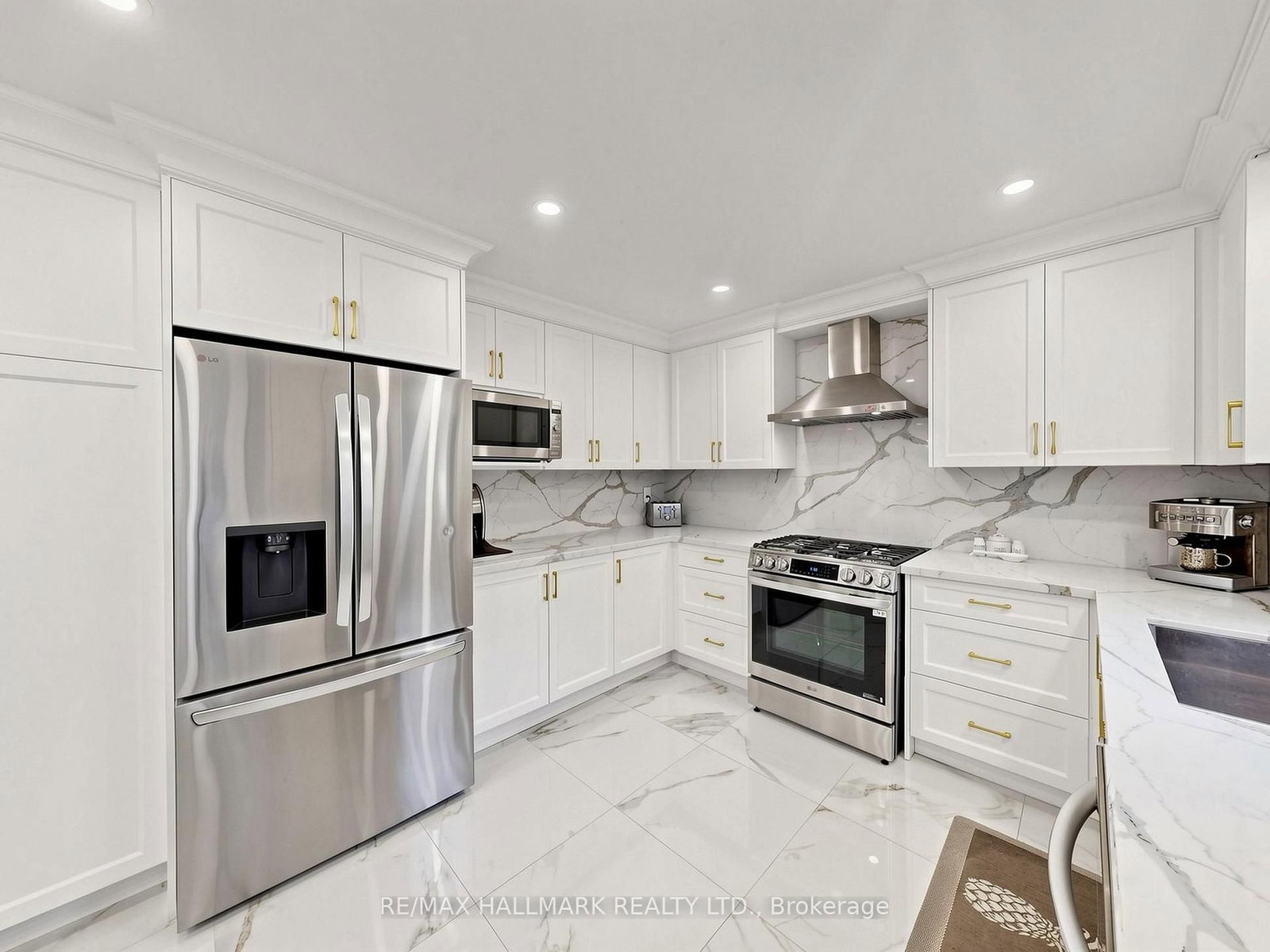 58 Marchwood Crescent • Richmond Hill, ON photo 11