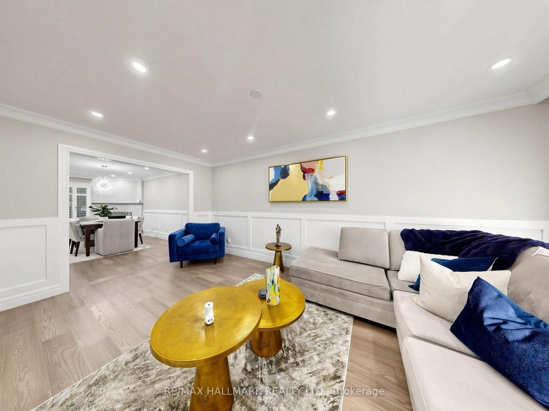 58 Marchwood Crescent