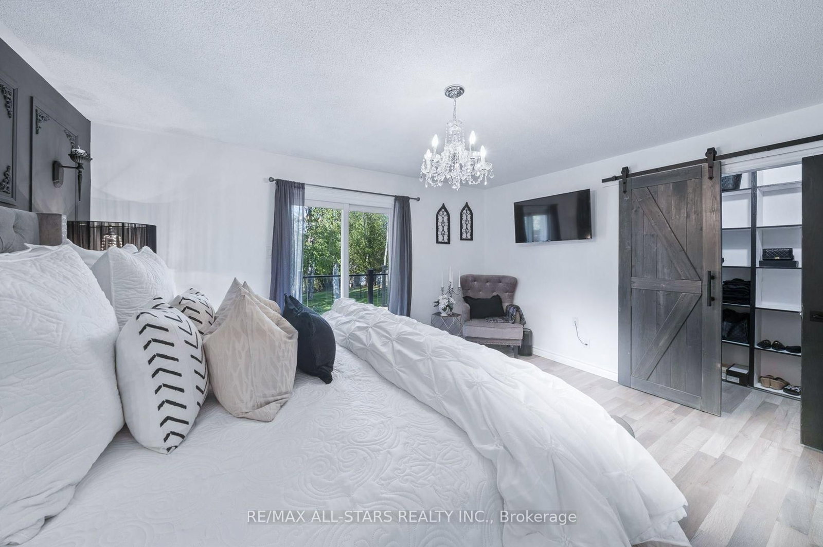127 Pinecrest Road • Georgina, ON photo 15