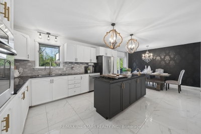 127 Pinecrest Road • Georgina, ON photo 4