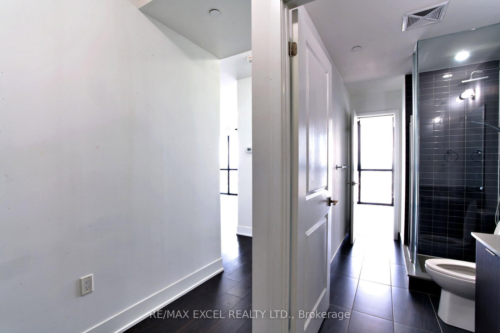 2908 Highway 7 Road • #2607 • Vaughan, ON photo 5