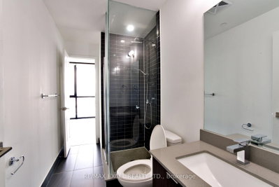 2908 Highway 7 Road • #2607 • Vaughan, ON photo 9