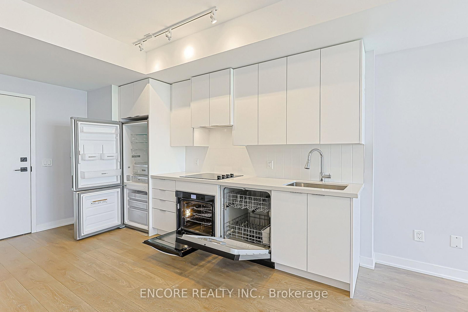 474 Caldari Road • #1307 • Vaughan, ON photo 17
