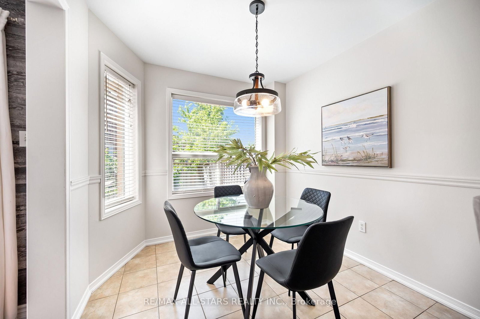195 Richard Underhill Avenue • Whitchurch-Stouffville, ON photo 16