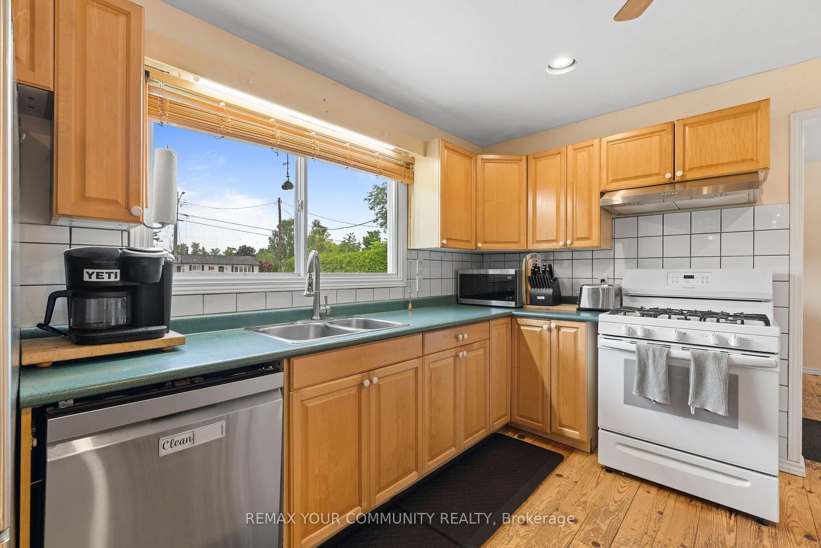 69 Virginia Boulevard • Georgina, ON photo 9