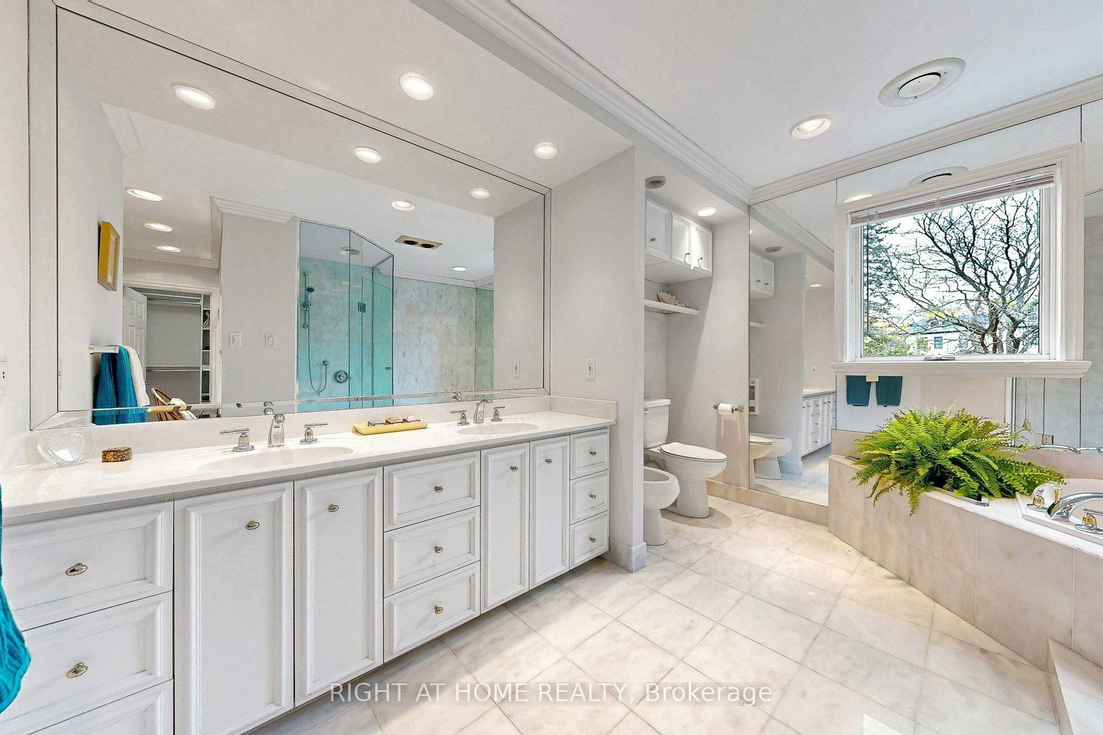 566 Sunset Beach Road • Richmond Hill, ON photo 20