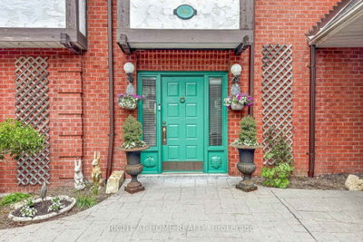 566 Sunset Beach Road • Richmond Hill, ON photo 6