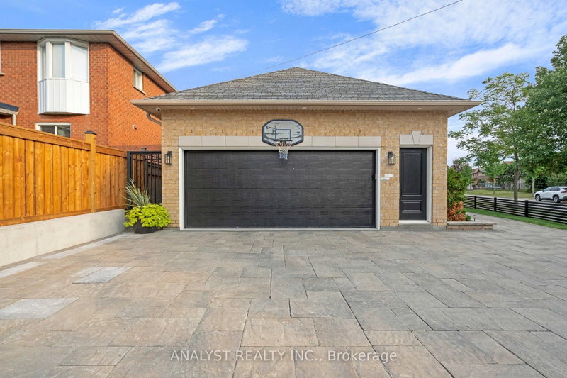 88 Brougham Drive