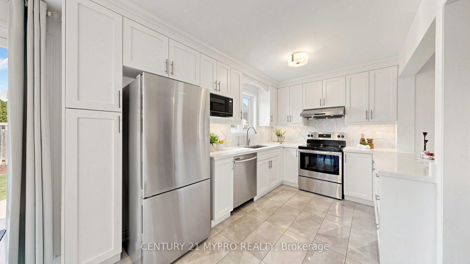 74 Victoria Wood Avenue • Markham, ON photo 10