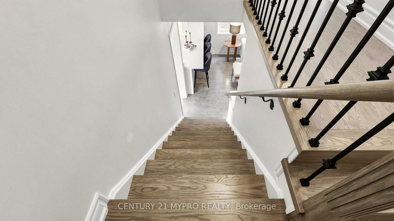 74 Victoria Wood Avenue • Markham, ON photo 13