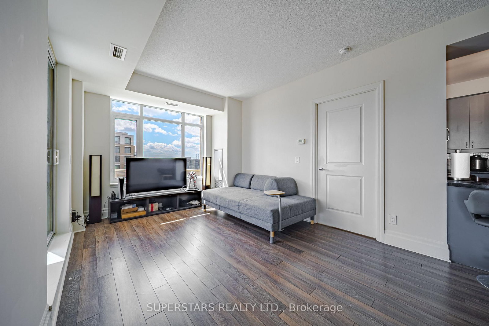 151 Upper Duke Crescent • #809 • Markham, ON photo 1
