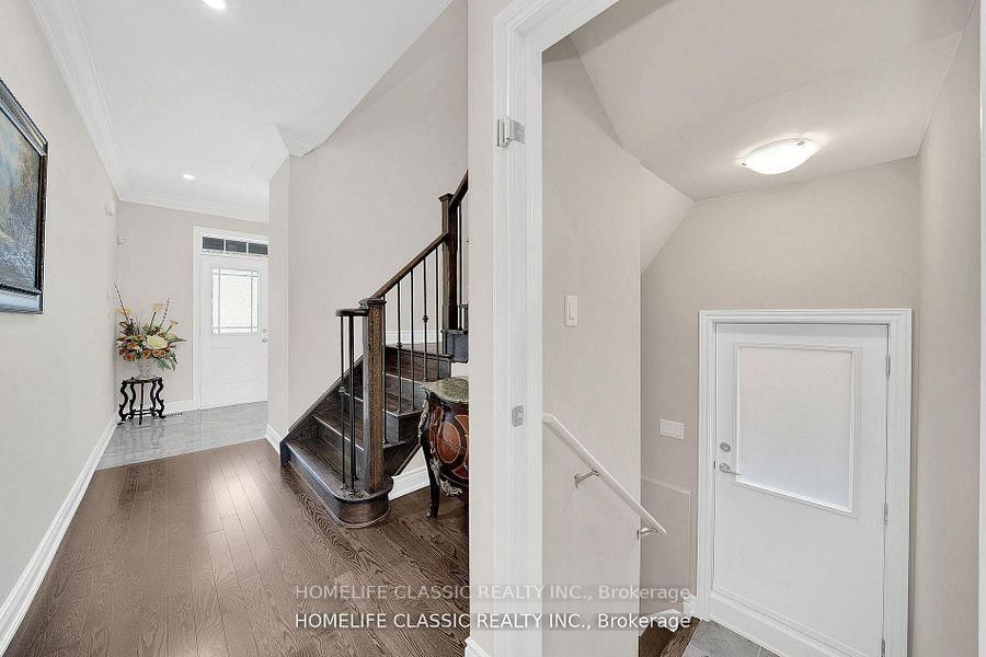 105 McKenzie Way • Bradford West Gwillimbury, ON photo 30