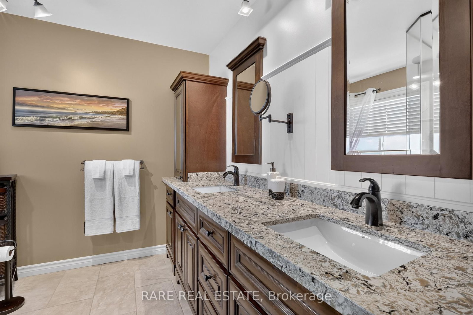 1929 Romina Crt, Innisfil, view 15