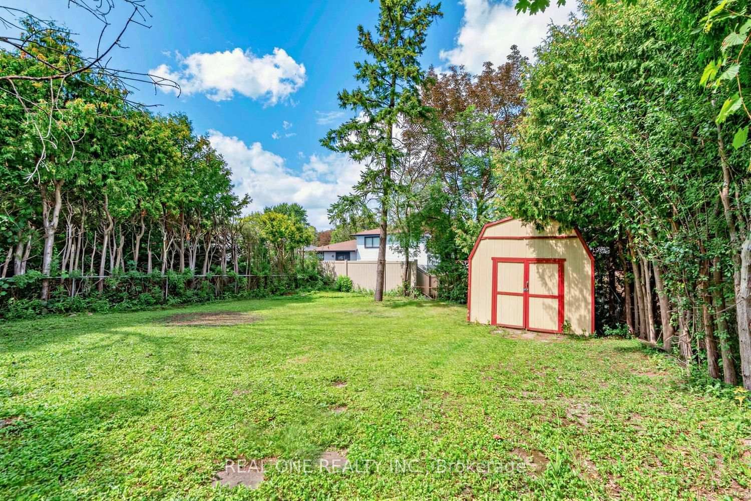 10 Devins Drive • Aurora, ON photo 31