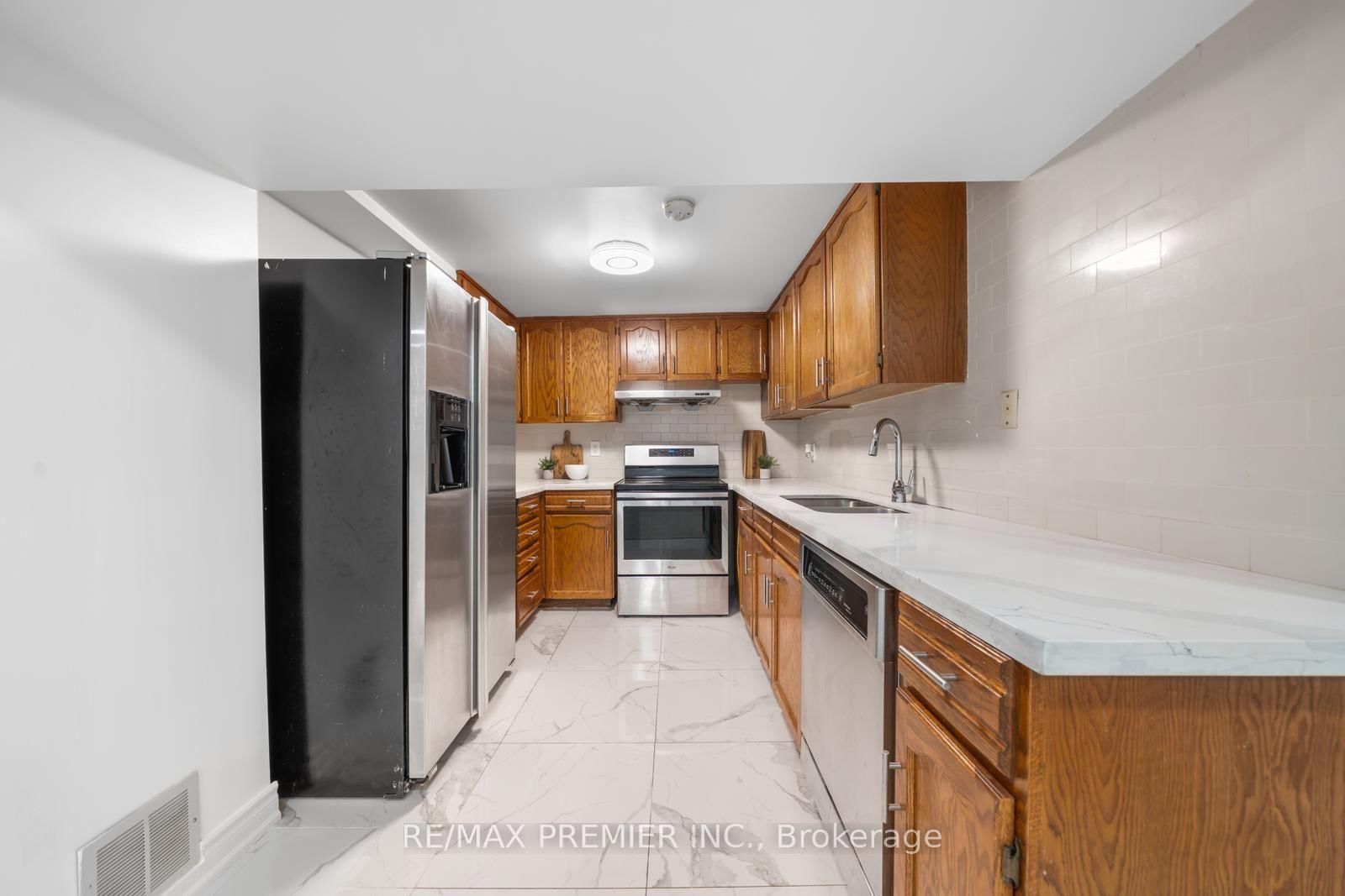 273 Belview Avenue • Vaughan, ON photo 38