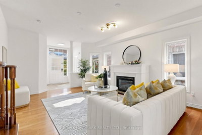 40 Idyllwood Avenue • Richmond Hill, ON photo 6