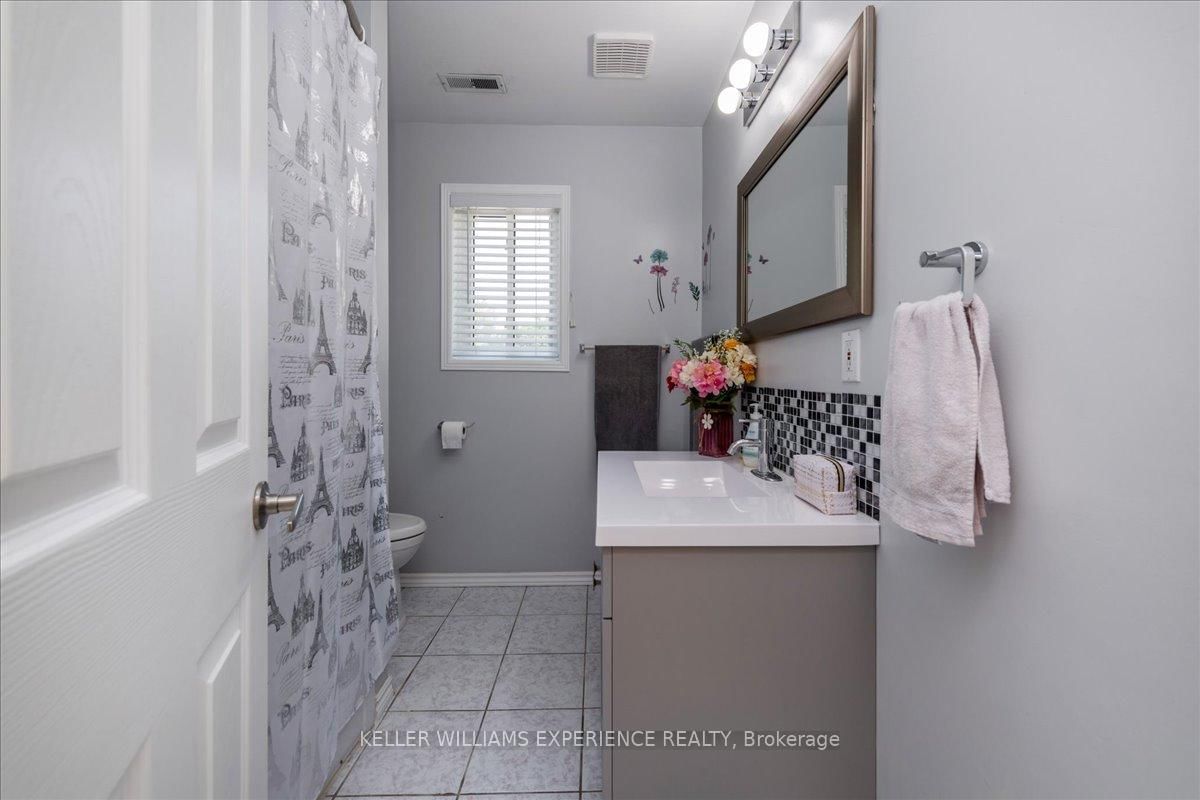 31 RIVER Drive • Essa, ON photo 13
