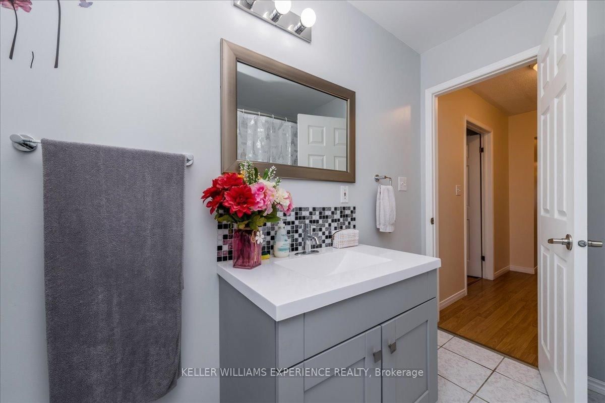 31 RIVER Drive • Essa, ON photo 14