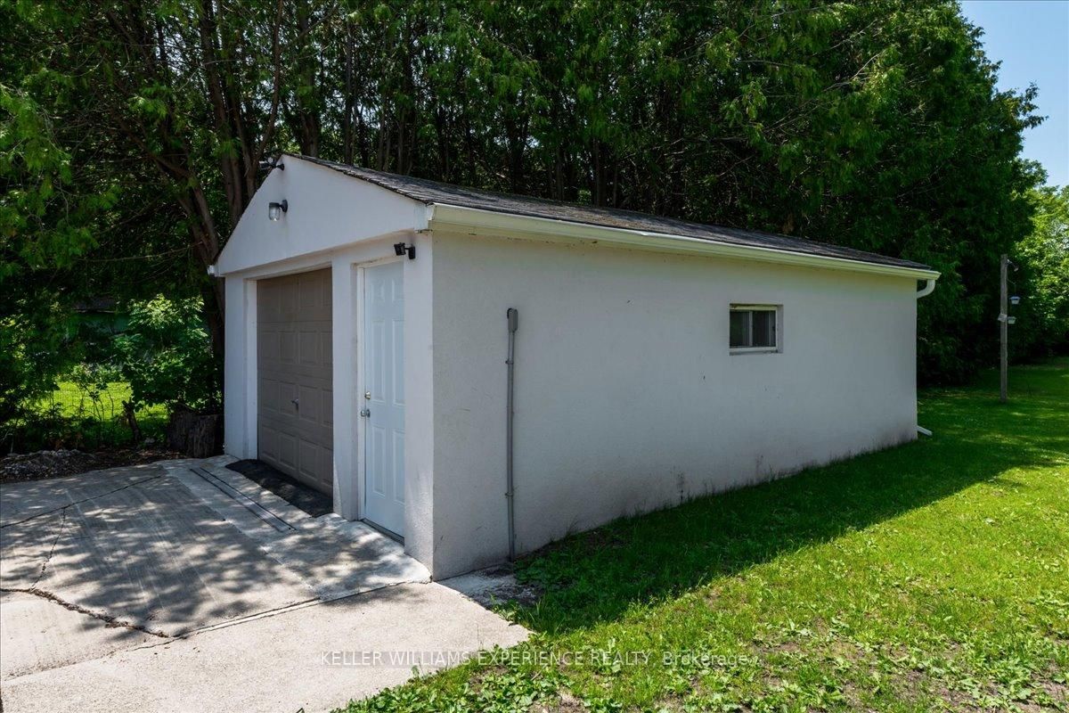31 RIVER Drive • Essa, ON photo 20