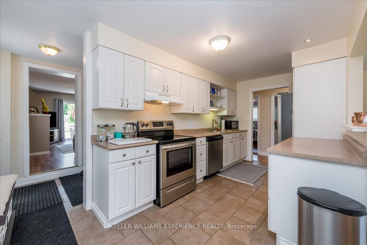31 RIVER Drive • Essa, ON photo 6
