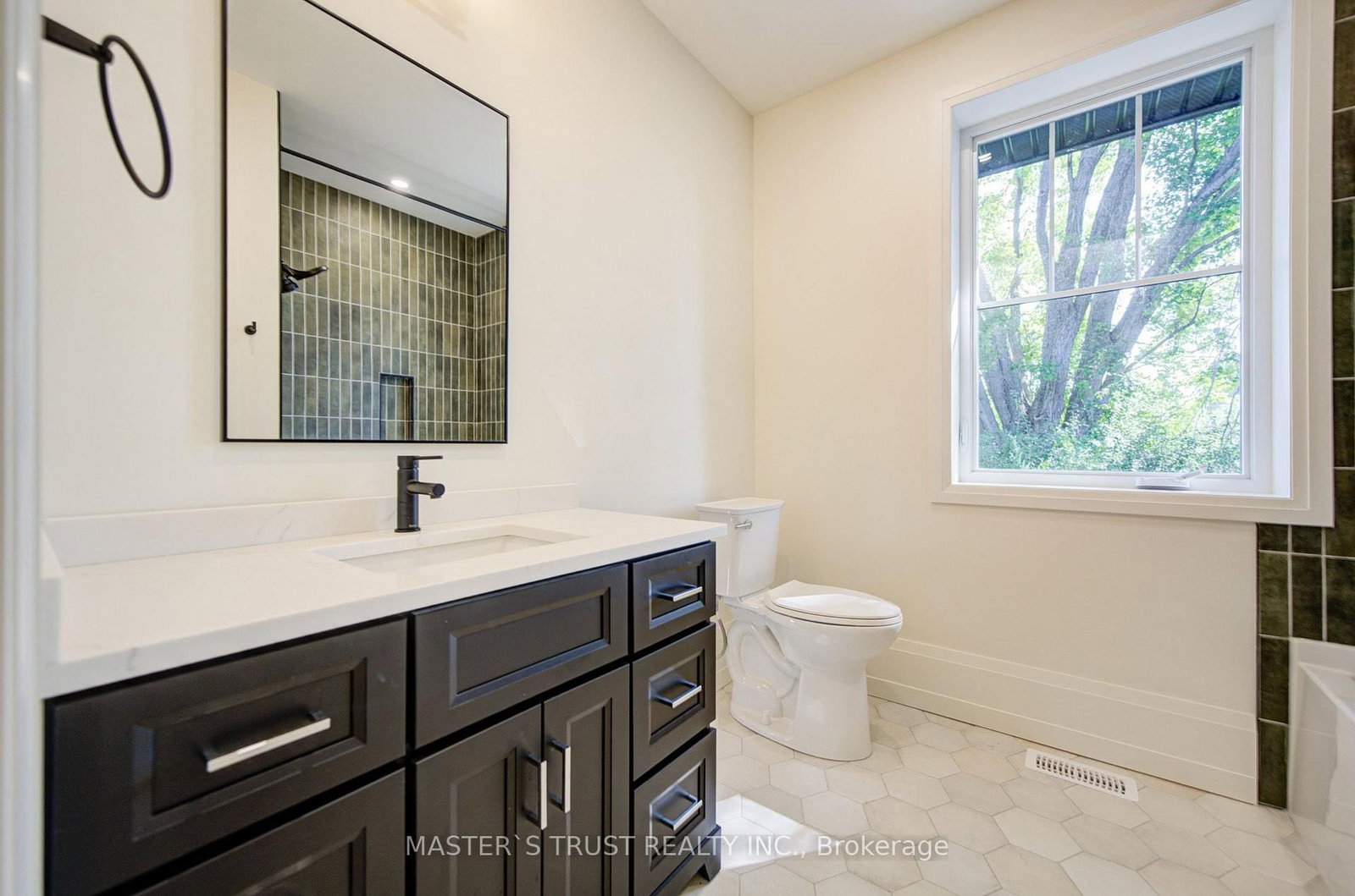 1109 2nd Line • Innisfil, ON photo 20