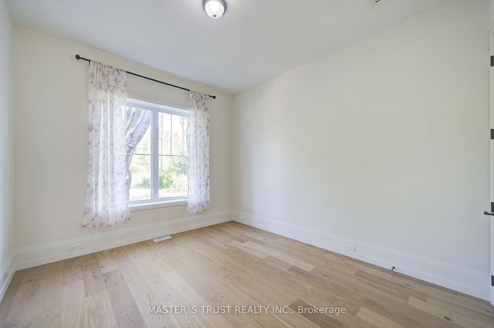 1109 2nd Line • Innisfil, ON photo 23