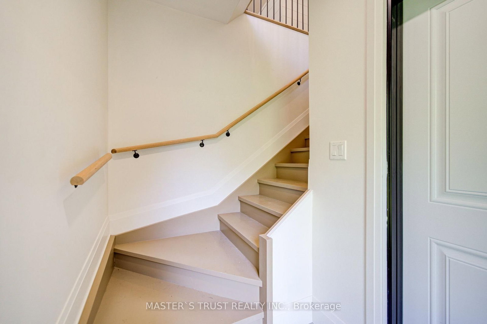 1109 2nd Line • Innisfil, ON photo 40